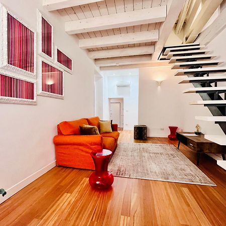 Riverside Loft Navigli - Spacious Two-Bedroom Apartment Milan Bagian luar foto