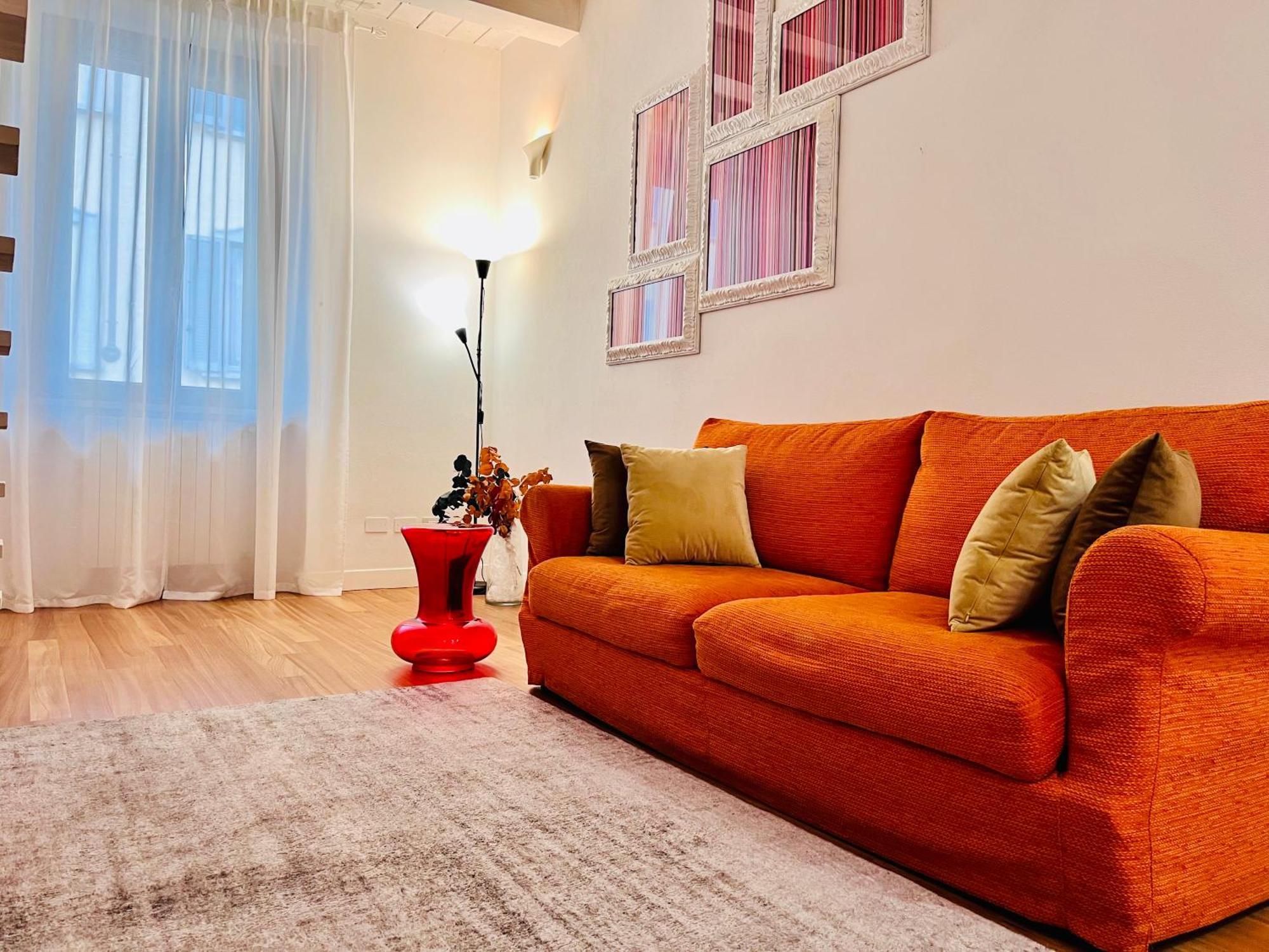 Riverside Loft Navigli - Spacious Two-Bedroom Apartment Milan Bagian luar foto