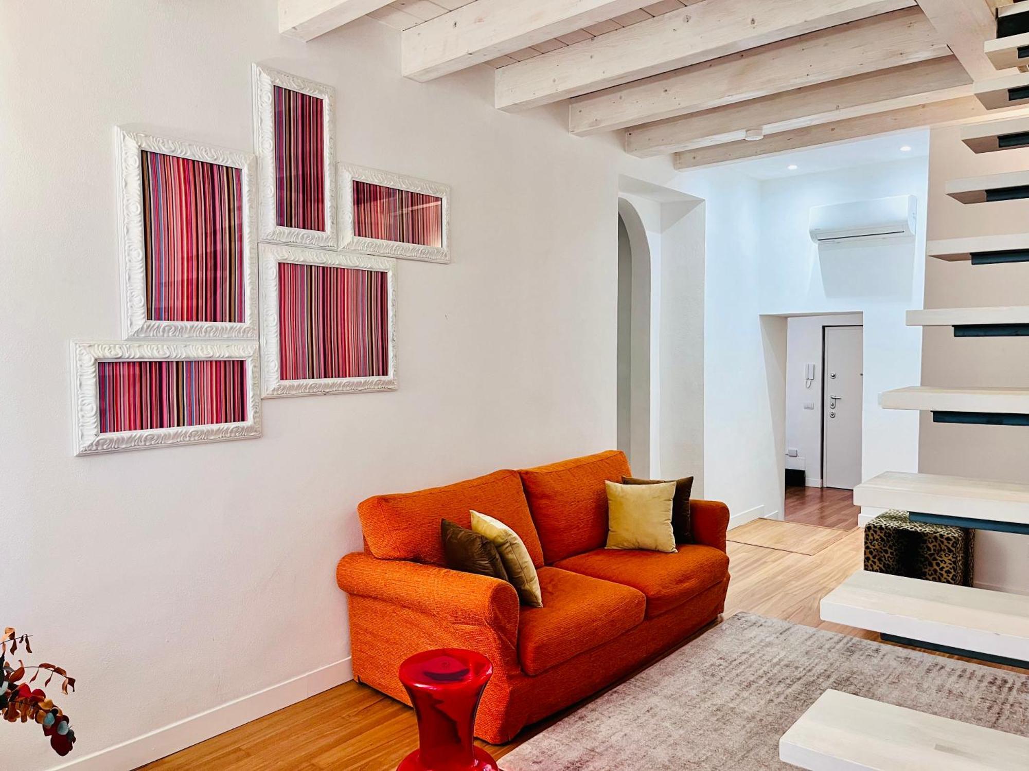 Riverside Loft Navigli - Spacious Two-Bedroom Apartment Milan Bagian luar foto