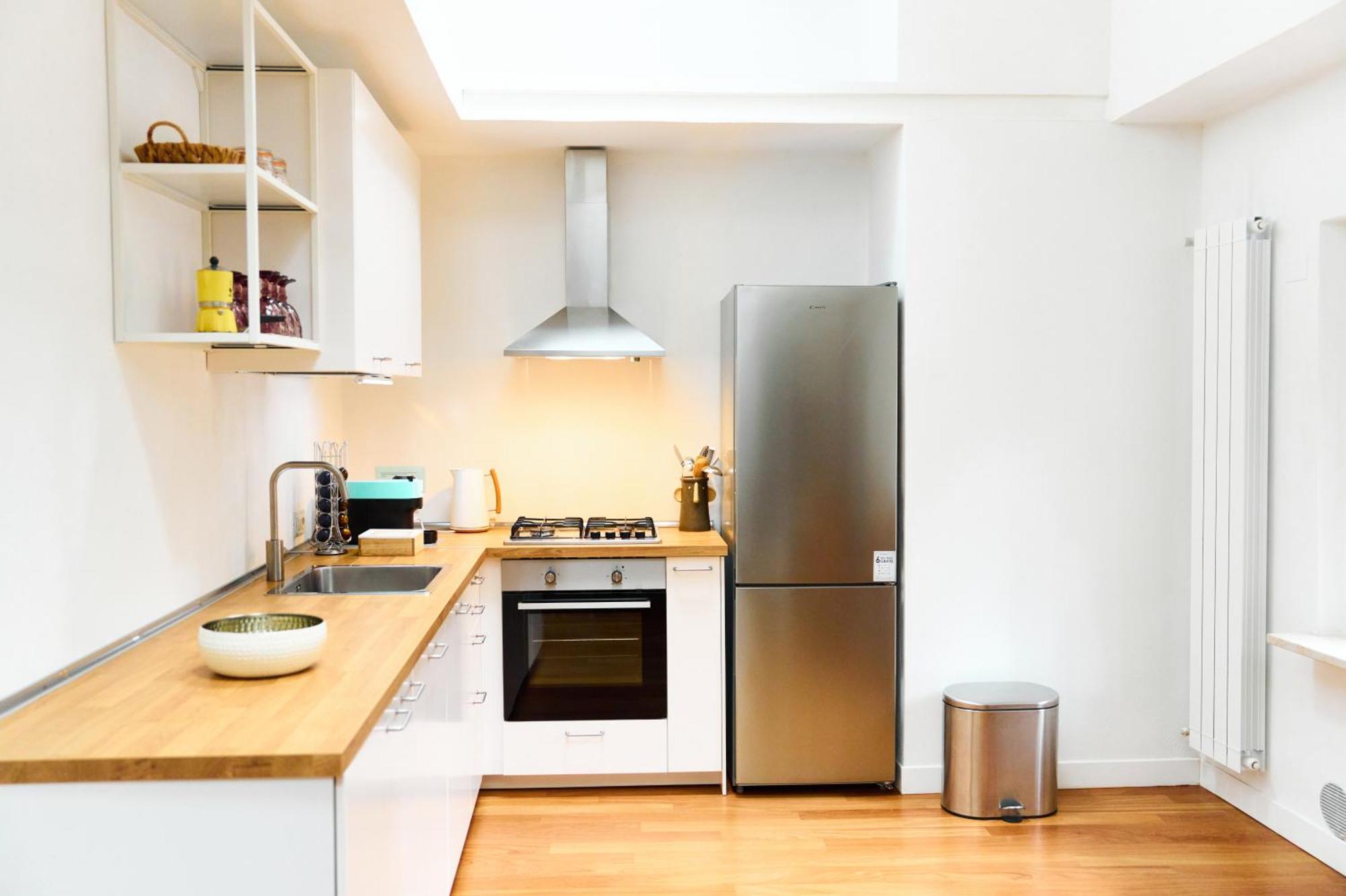 Riverside Loft Navigli - Spacious Two-Bedroom Apartment Milan Bagian luar foto